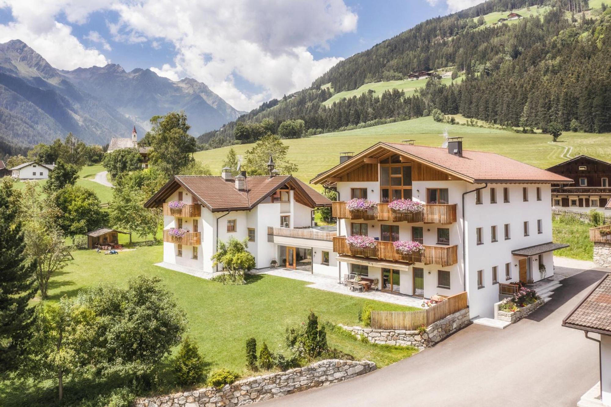 Untermairhof Appartment Residence Selva dei Molini Exterior foto